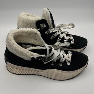 Sorel Boots - Women's 8